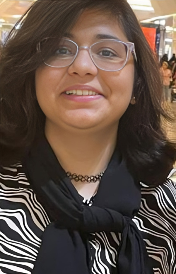 Izma Saeed